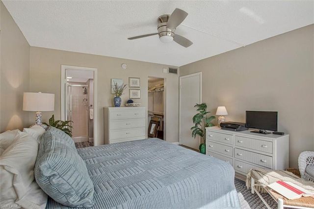 4380 27th CT SW 202, Naples, FL 34116