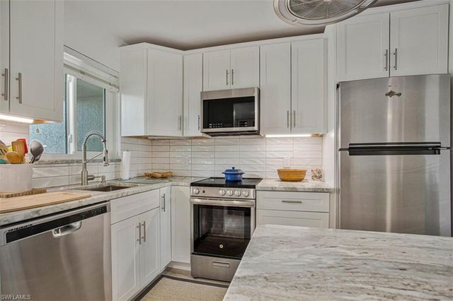 4380 27th CT SW 202, Naples, FL 34116