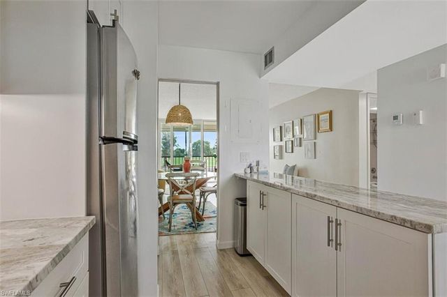 4380 27th CT SW 202, Naples, FL 34116