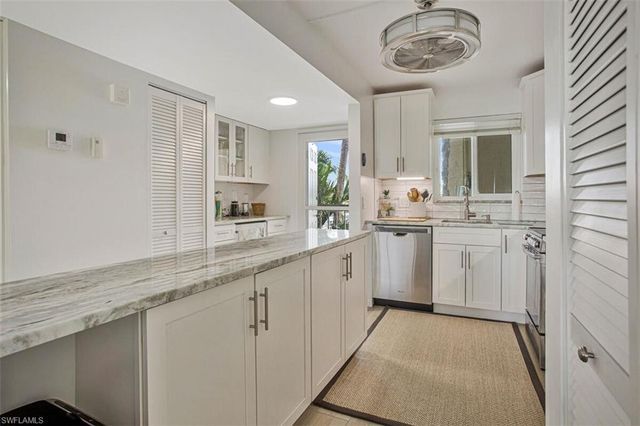 4380 27th CT SW 202, Naples, FL 34116