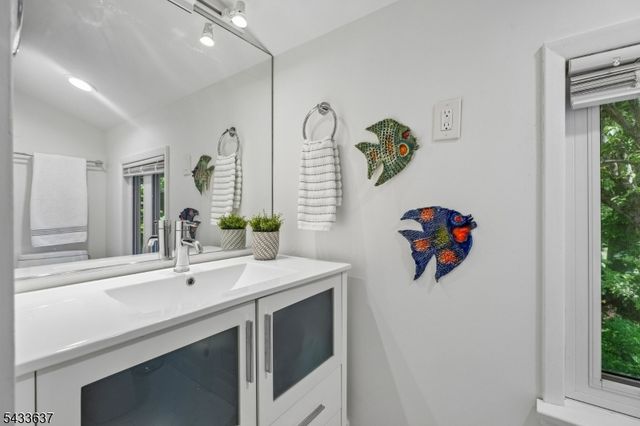 170 North Woods Drive, South Orange Village Twp., NJ 07079