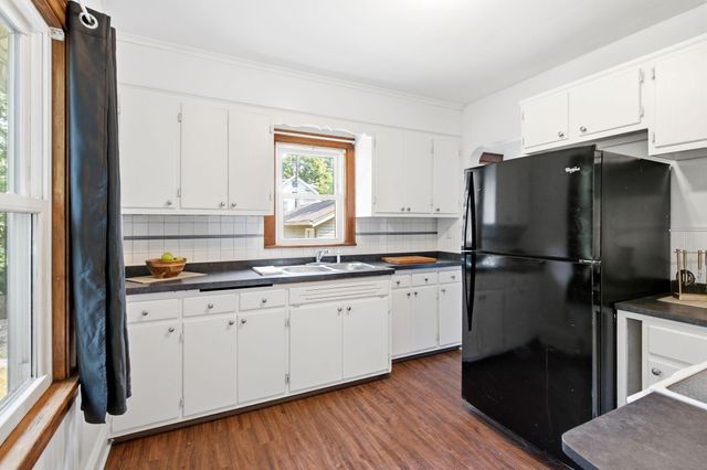 1017 Maryland Avenue E, Saint Paul, MN 55106