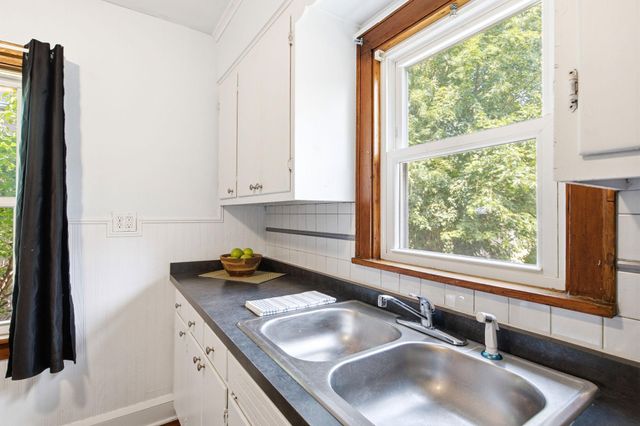 1017 Maryland Avenue E, Saint Paul, MN 55106
