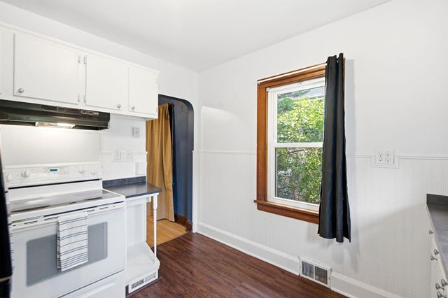 1017 Maryland Avenue E, Saint Paul, MN 55106