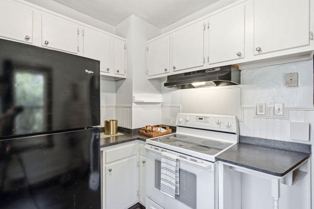 1017 Maryland Avenue E, Saint Paul, MN 55106