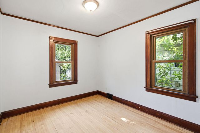 1017 Maryland Avenue E, Saint Paul, MN 55106
