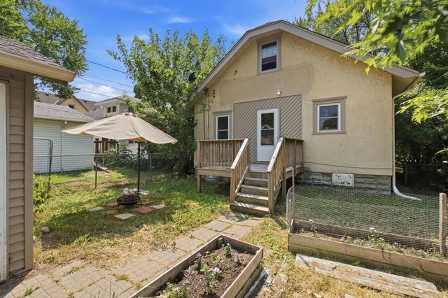 1017 Maryland Avenue E, Saint Paul, MN 55106