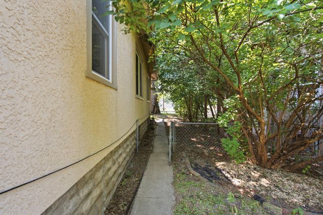1017 Maryland Avenue E, Saint Paul, MN 55106