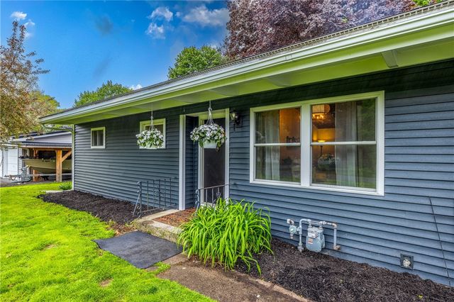 37 White Hill Drive, Penfield, NY 14625