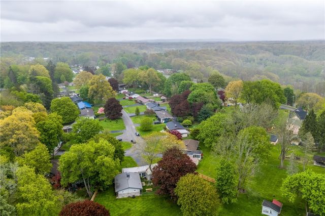 37 White Hill Drive, Penfield, NY 14625