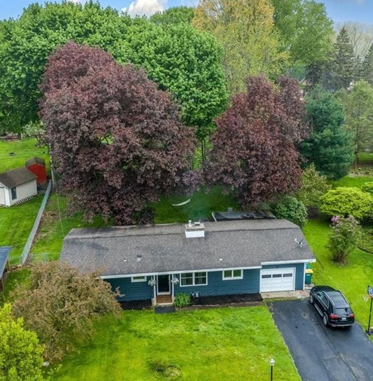 37 White Hill Drive, Penfield, NY 14625