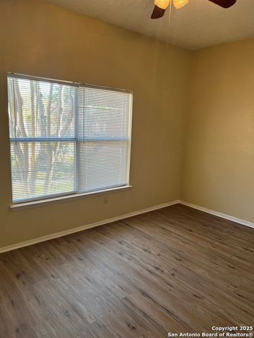 15715 Persimmon Hill, San Antonio, TX 78247