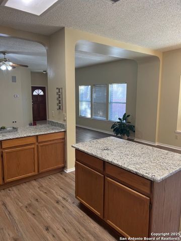 15715 Persimmon Hill, San Antonio, TX 78247