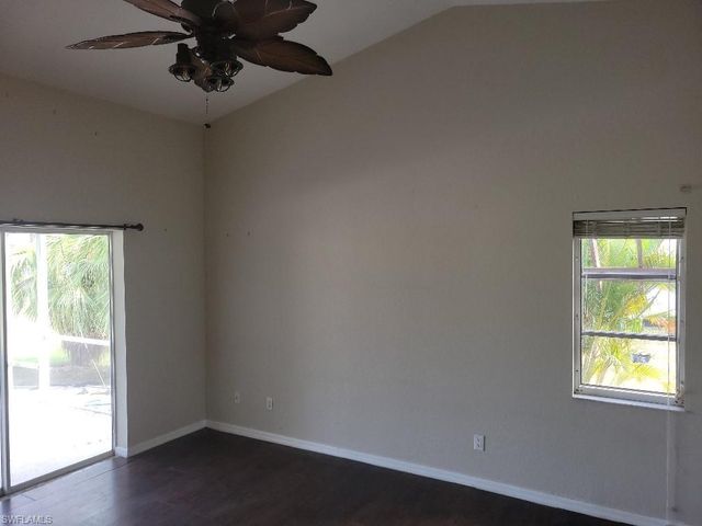 11802 Royal Tee CT, Cape Coral, FL 33991