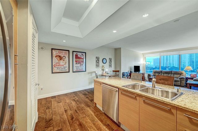 222 Karen Avenue 601, Las Vegas, NV 89109