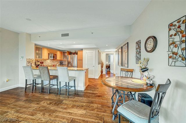 222 Karen Avenue 601, Las Vegas, NV 89109