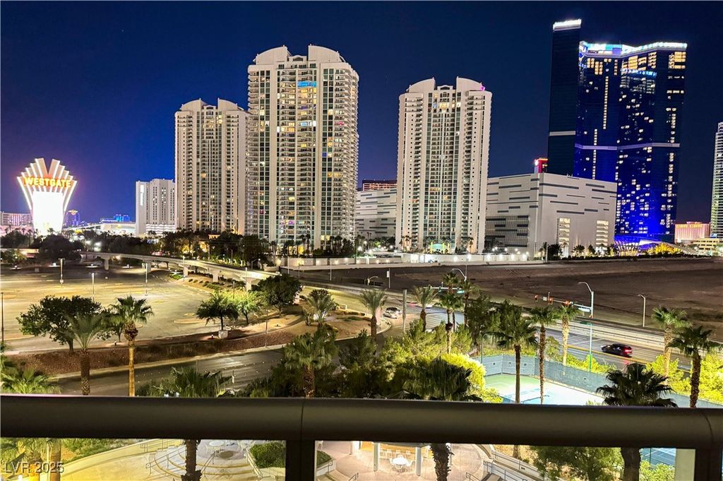 222 Karen Avenue 601, Las Vegas, NV 89109