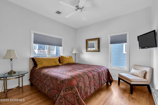 913 N Ocean Avenue N, Seaside Park, NJ 08752