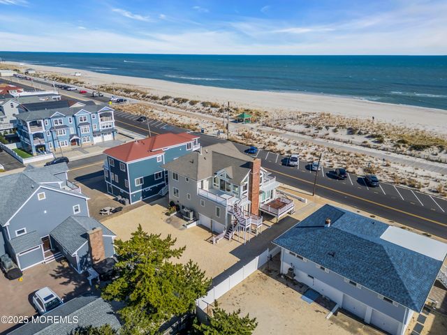 913 N Ocean Avenue N, Seaside Park, NJ 08752