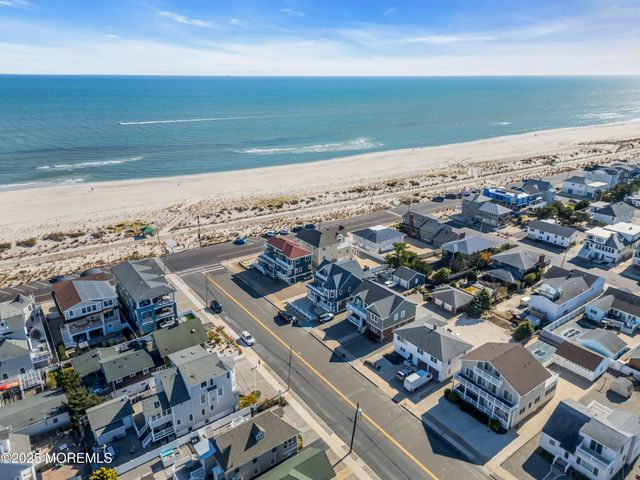 913 N Ocean Avenue N, Seaside Park, NJ 08752