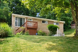 115 Elias DRIVE, Penn Hills, PA 15235