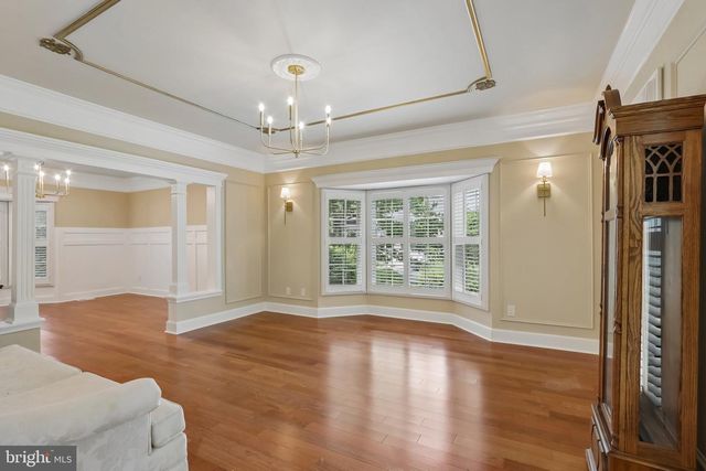 4 BROADACRE DR, Mount Laurel, NJ 08054