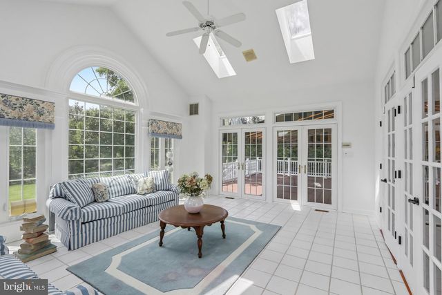 4 BROADACRE DR, Mount Laurel, NJ 08054