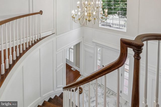 4 BROADACRE DR, Mount Laurel, NJ 08054