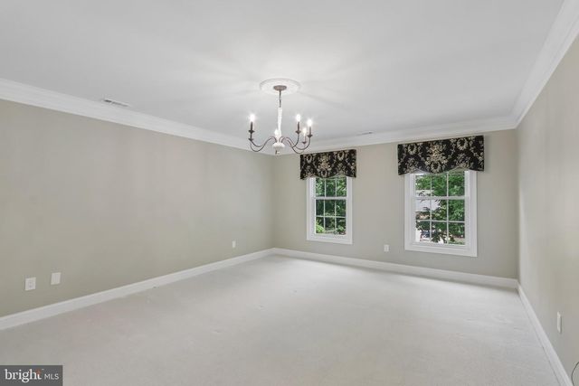 4 BROADACRE DR, Mount Laurel, NJ 08054
