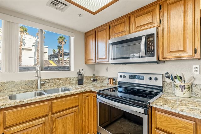 2022 Merrill Lane 4I, Bullhead City, AZ 86442