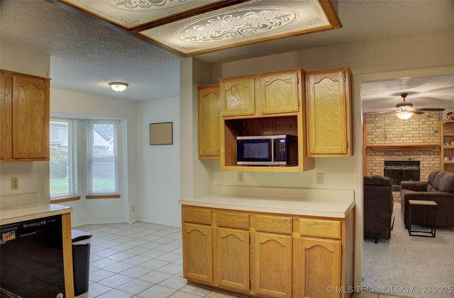 13109 E 79th Court N, Owasso, OK 74055