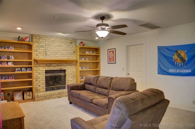 13109 E 79th Court N, Owasso, OK 74055