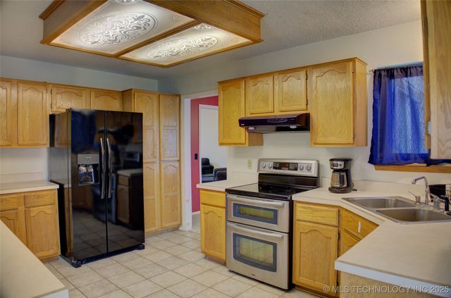 13109 E 79th Court N, Owasso, OK 74055