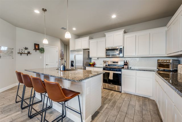 4024 Harvey Lane, Krum, TX 76249