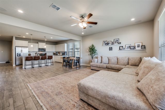 4024 Harvey Lane, Krum, TX 76249