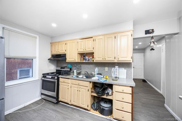 6511 Perry Avenue, Maspeth, NY 11378