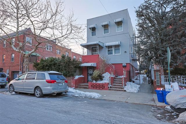6511 Perry Avenue, Maspeth, NY 11378