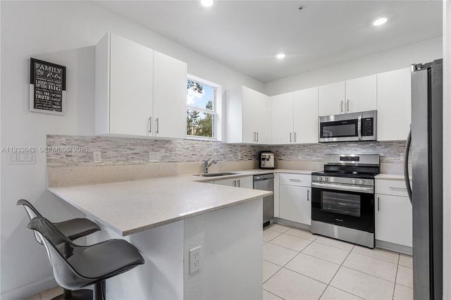 2781 NW 55th Way, Lauderhill, FL 33313