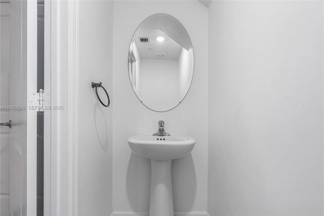 2781 NW 55th Way, Lauderhill, FL 33313