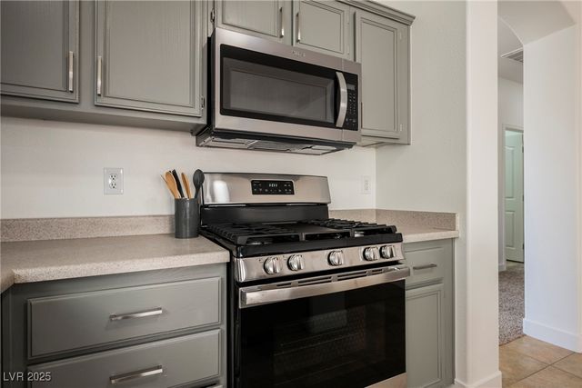 1020 Oceanwood Avenue, North Las Vegas, NV 89086