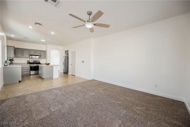 1020 Oceanwood Avenue, North Las Vegas, NV 89086