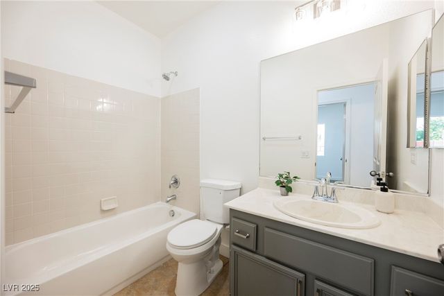 1020 Oceanwood Avenue, North Las Vegas, NV 89086