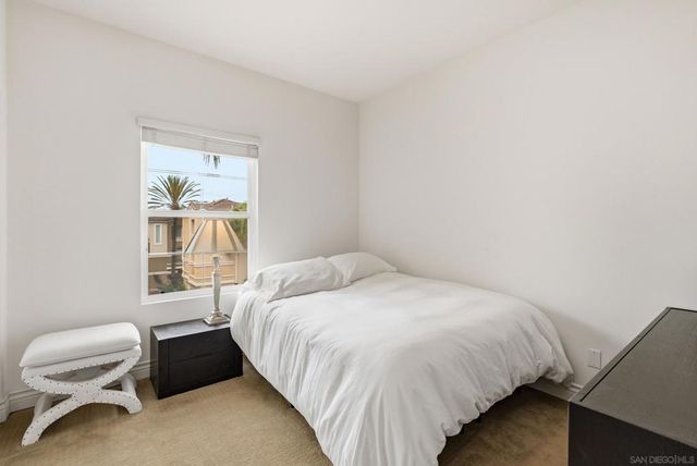 12684 Carmel Country Rd 4, San Diego, CA 92130
