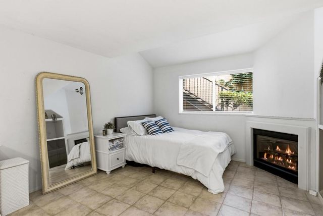 12684 Carmel Country Rd 4, San Diego, CA 92130