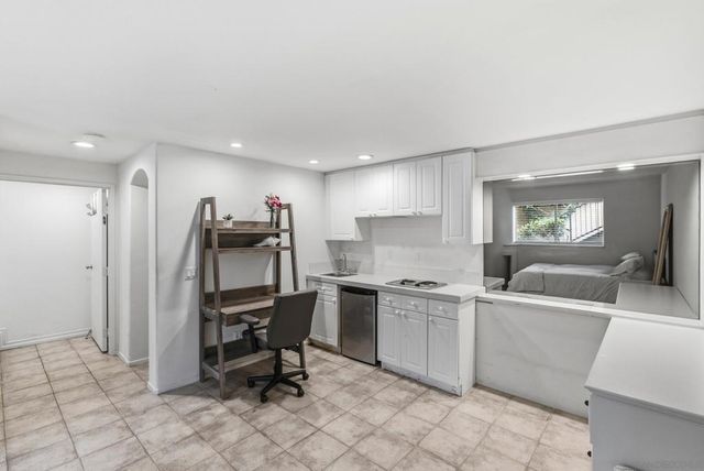 12684 Carmel Country Rd 4, San Diego, CA 92130