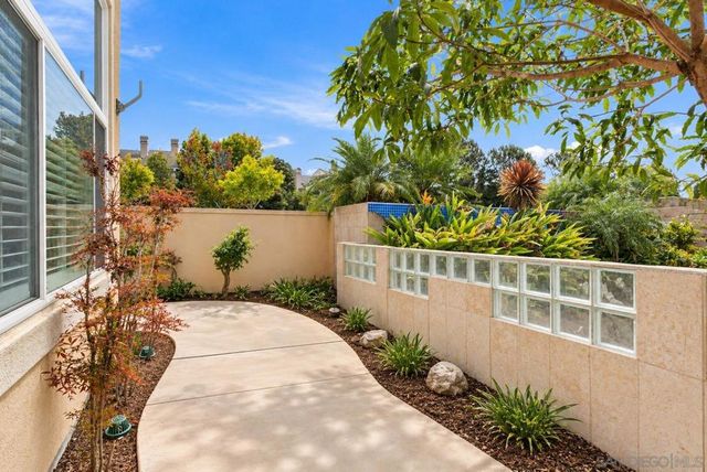 12684 Carmel Country Rd 4, San Diego, CA 92130