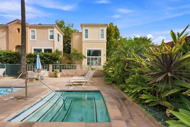 12684 Carmel Country Rd 4, San Diego, CA 92130