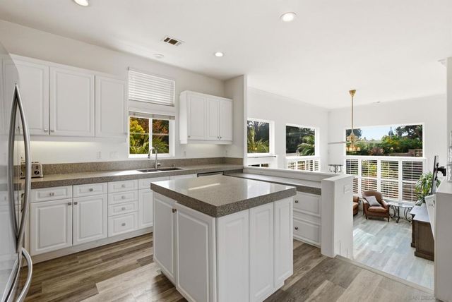 12684 Carmel Country Rd 4, San Diego, CA 92130