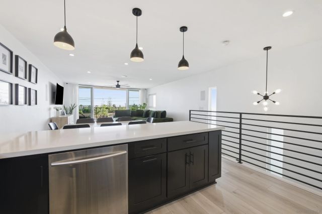 2354 Chalcedony, San Diego, CA 92109