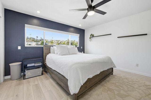 2354 Chalcedony, San Diego, CA 92109